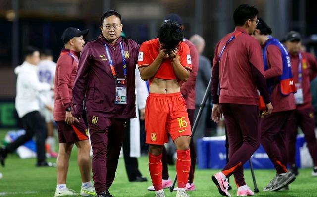 足坛焦点:国足教练组调整幕后揭秘的简单介绍 足坛焦点:国足教练组调整幕后揭秘的简单介绍