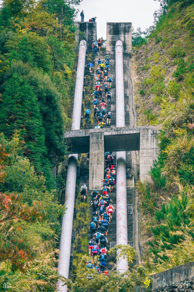jiuyou-全景高空绳索穿越赛，极速体验天空之巅的简单介绍